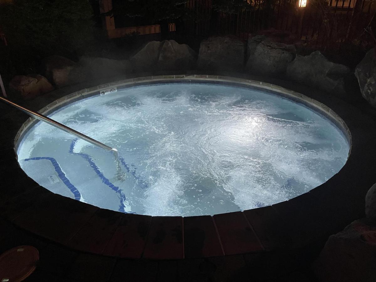 Allegheny Spring 239 King, Bed/Ski-In, Out/Pool & Hot Tub Сноушу Екстер'єр фото